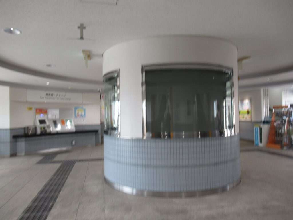 大塚・帝京大学駅(多摩都市モノレール)