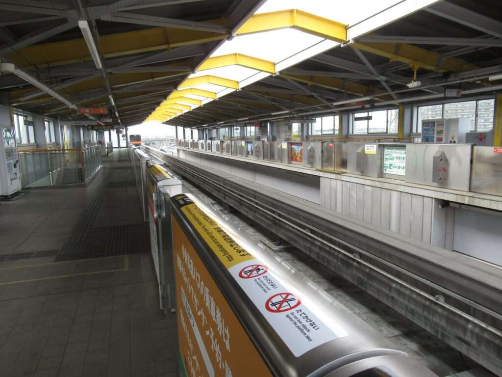 甲州街道駅(多摩都市モノレール)