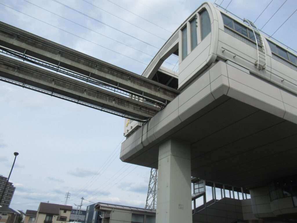甲州街道駅(多摩都市モノレール)