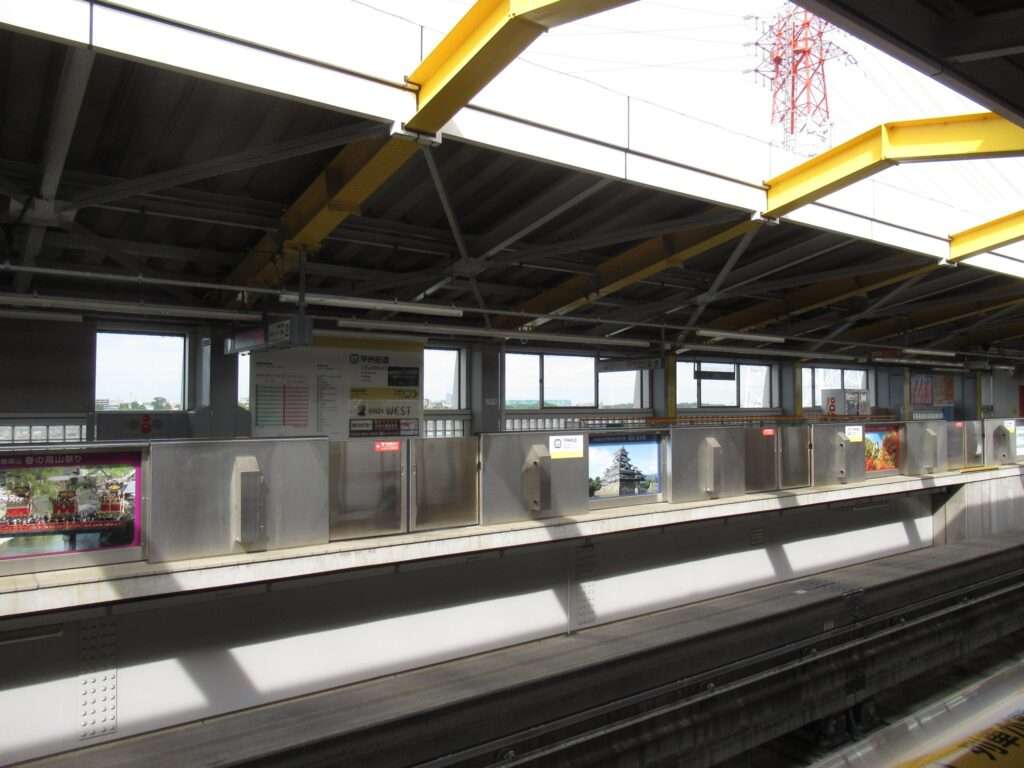 甲州街道駅(多摩都市モノレール)