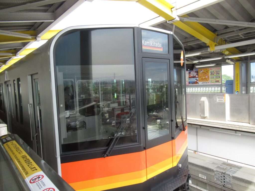 柴崎体育館駅(多摩都市モノレール)