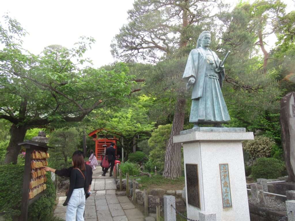 土方歳三像@高幡不動尊