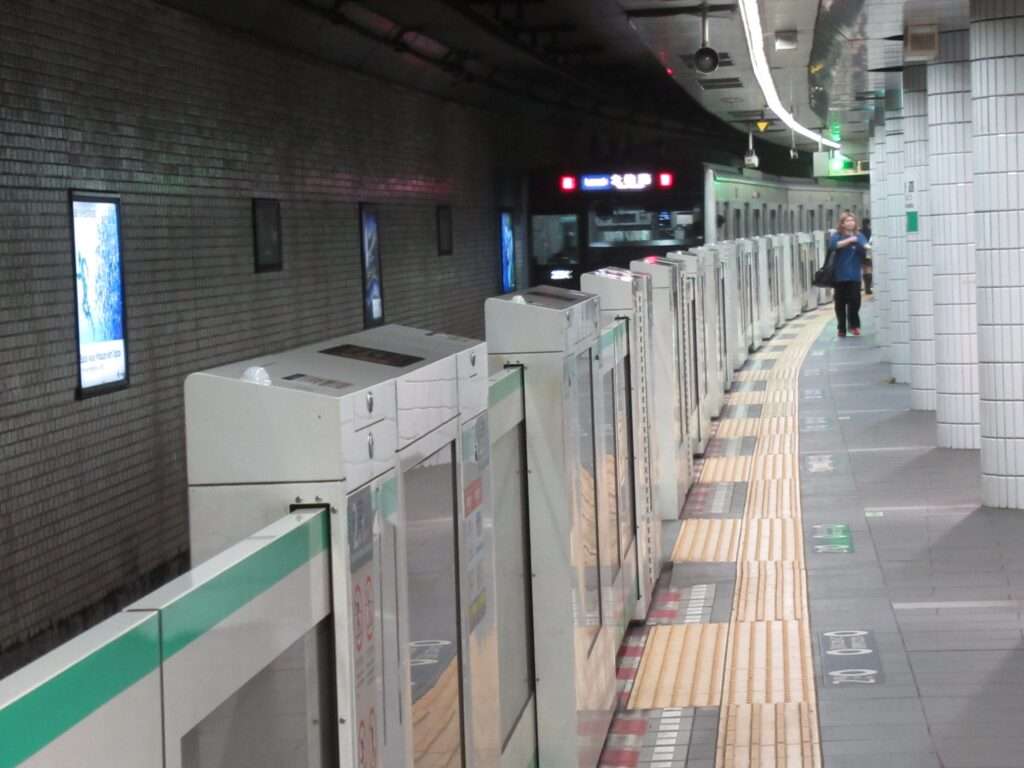 表参道駅(東京メトロ)