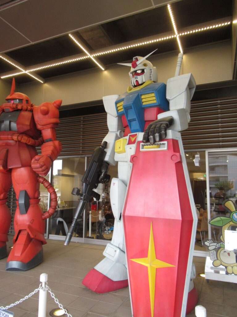 ガンダムモニュメント@稲城長沼駅