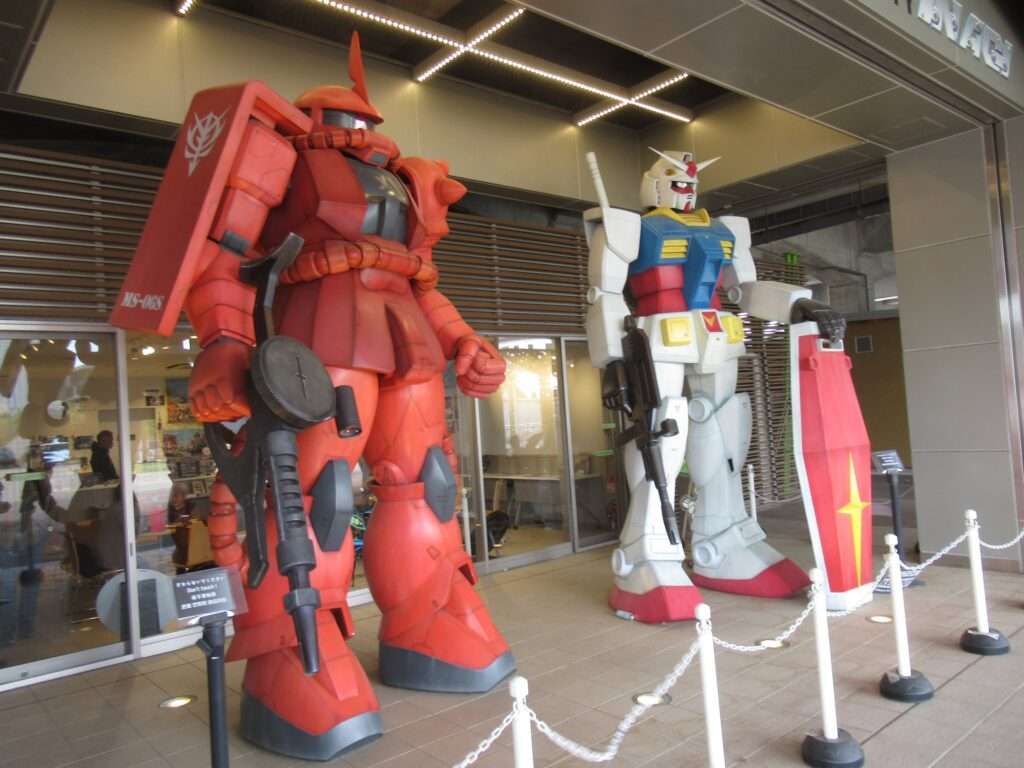 ガンダムモニュメント@稲城長沼駅