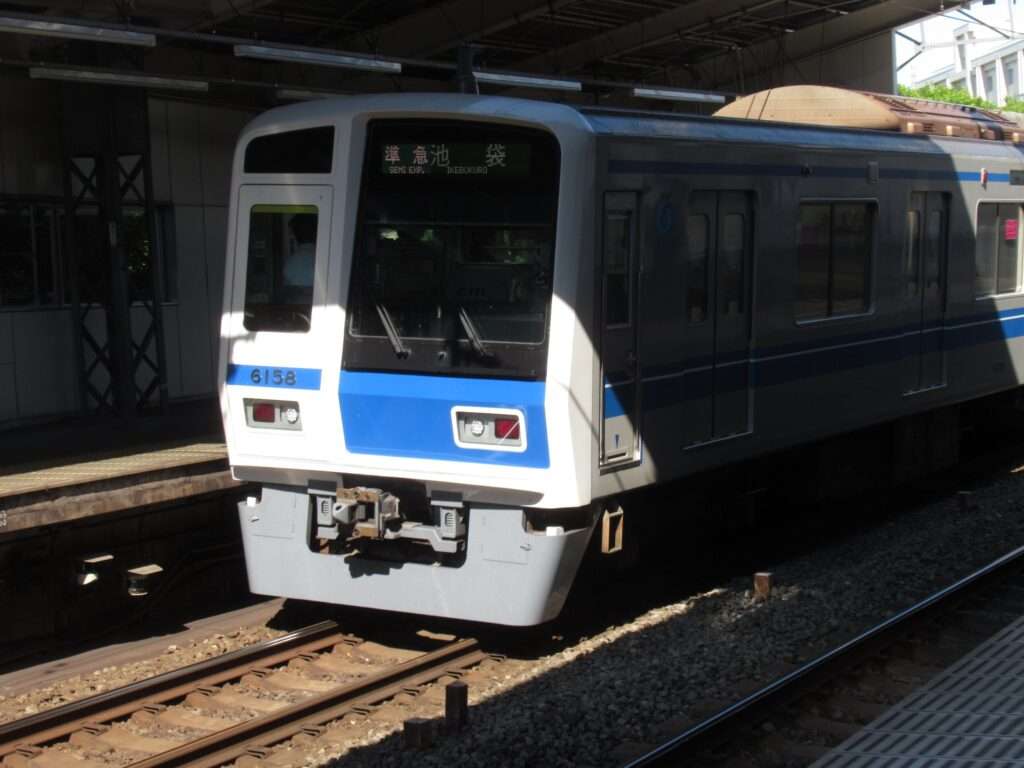稲荷山公園駅(西武鉄道)