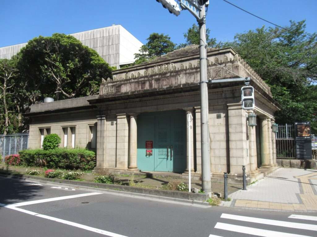 博物館動物園駅跡(京成電鉄)