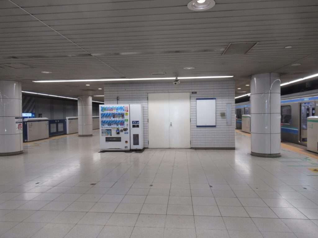 東京テレポート駅(りんかい線)