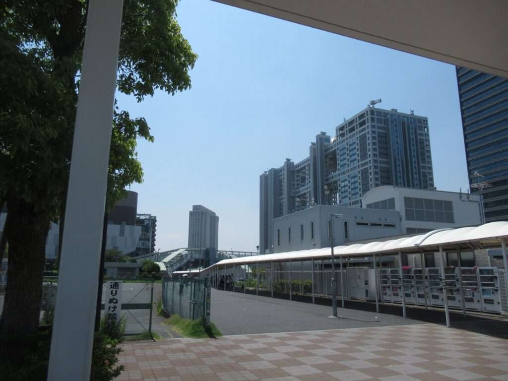 東京テレポート駅(りんかい線)