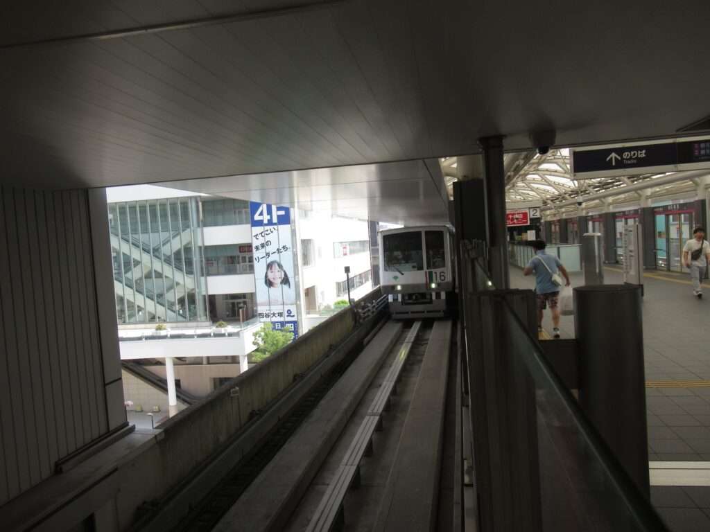 日暮里駅(日暮里・舎人ライナー)