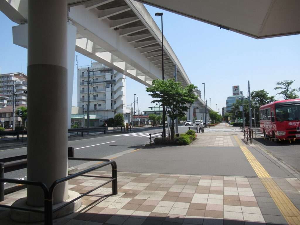 舎人駅(日暮里・舎人ライナー)