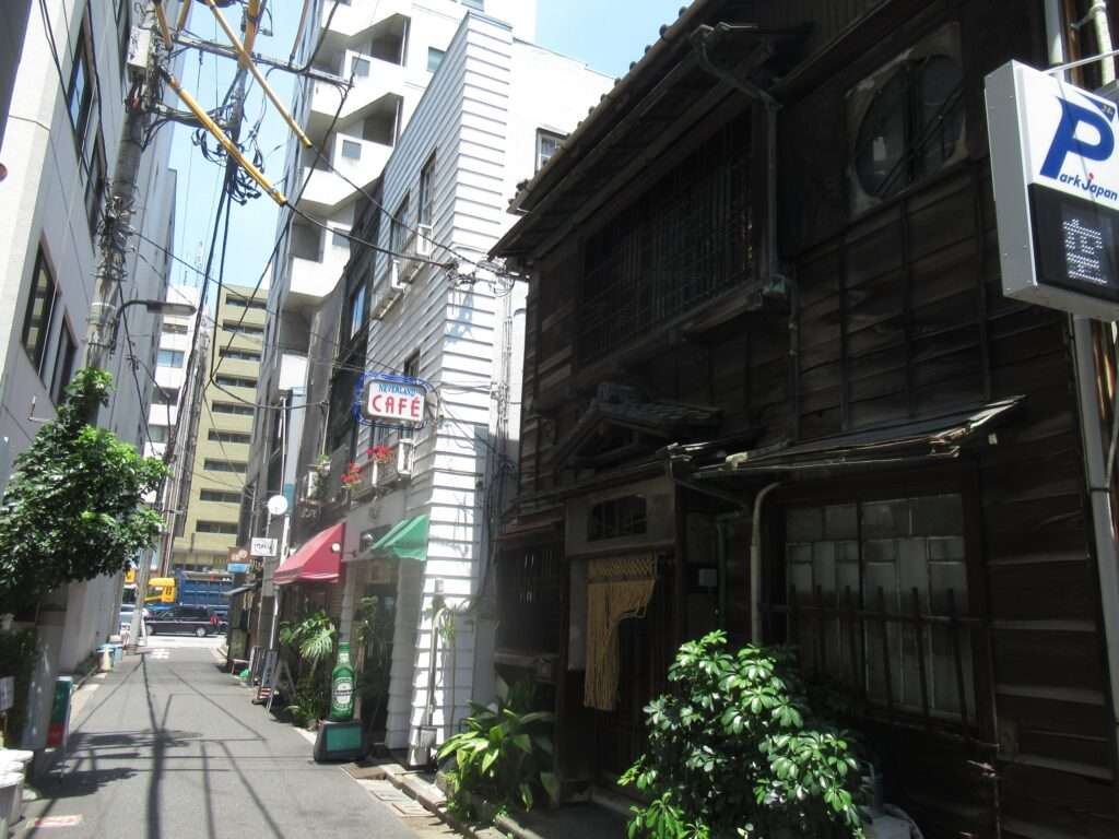 九段南一丁目レトロ路地(千代田区)