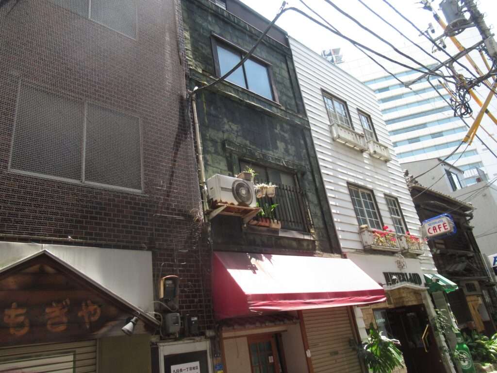 九段南一丁目レトロ路地(千代田区)