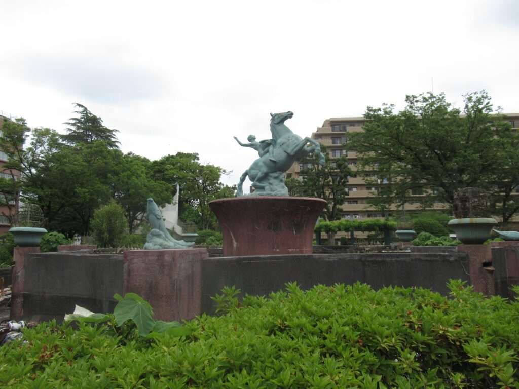 駿馬(騎乗した聖児像)@赤羽公園