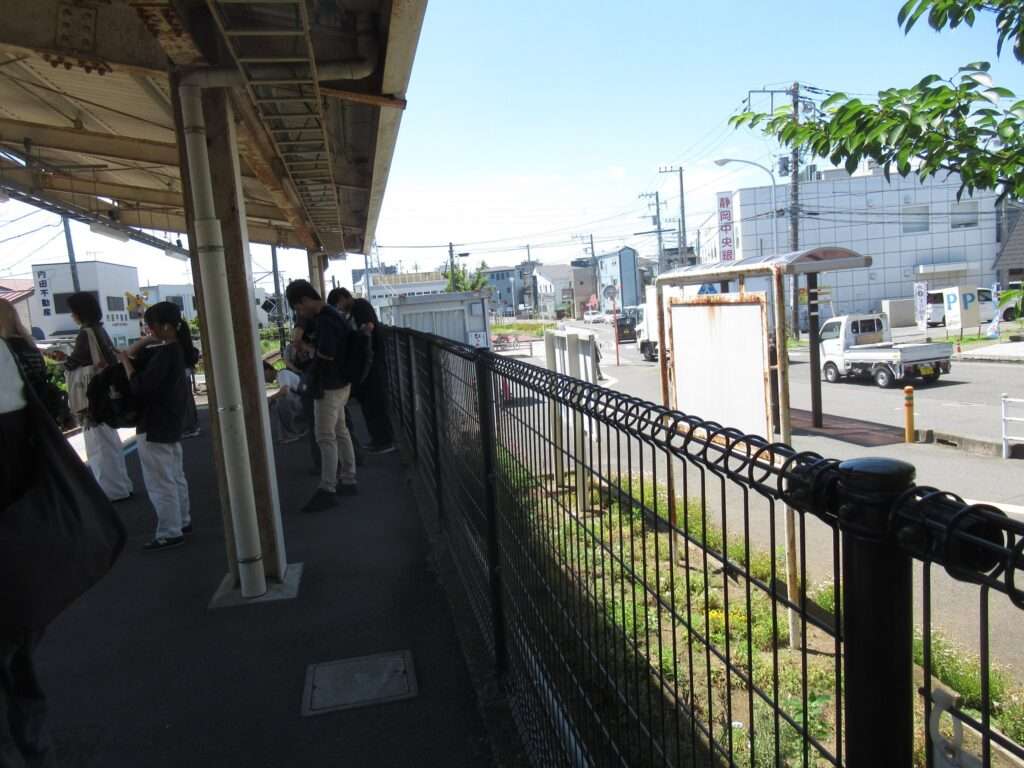 香川駅(JR東日本)
