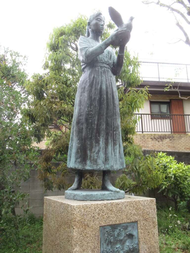 蒼空へ@葛飾八幡宮参道