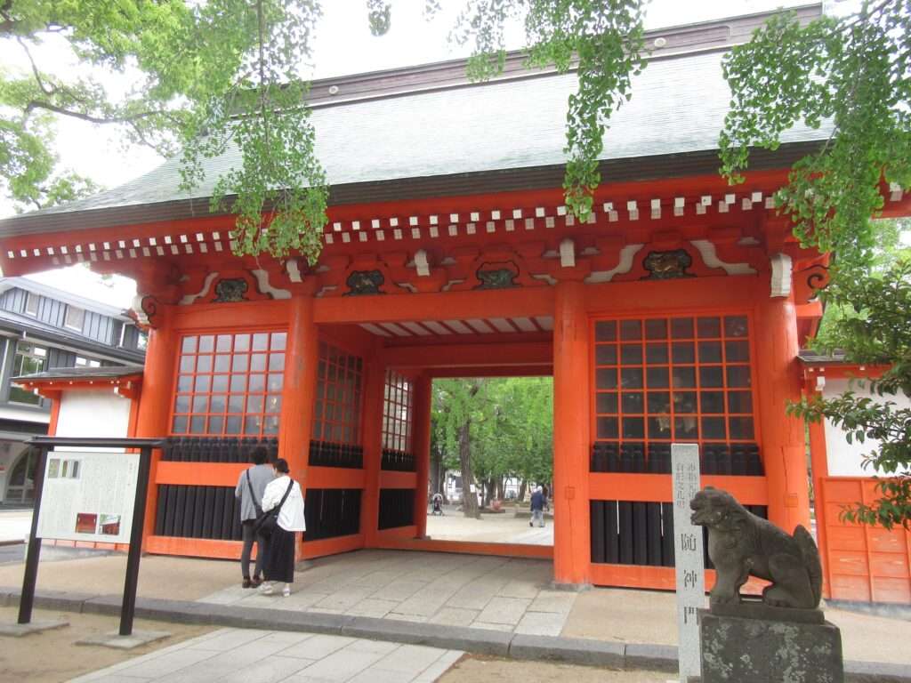 随神門@葛飾八幡宮