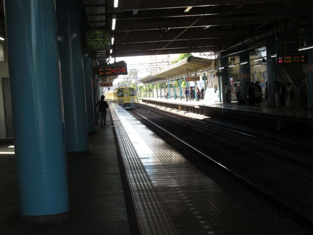 航空公園駅(西武鉄道)