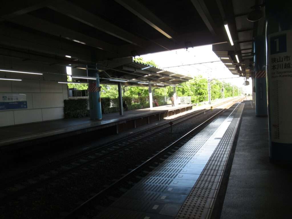 航空公園駅(西武鉄道)