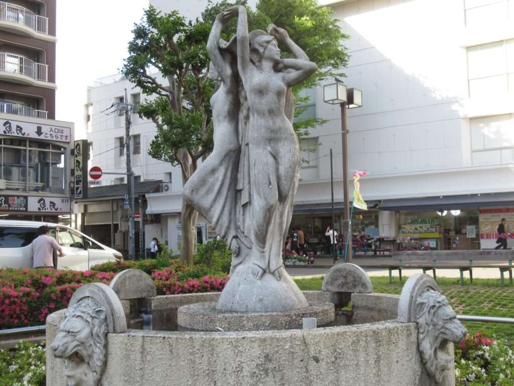 女神噴水像@新所沢駅