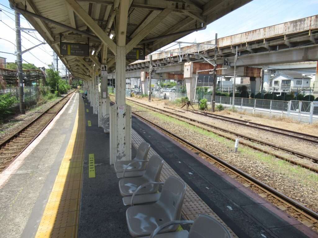 鶴見線浜川崎駅(JR東日本)
