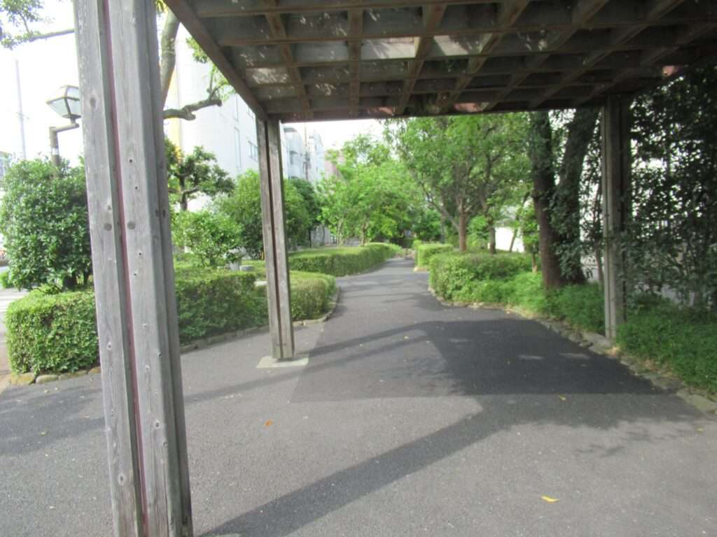 足のある風景@葛西親水四季の道 
