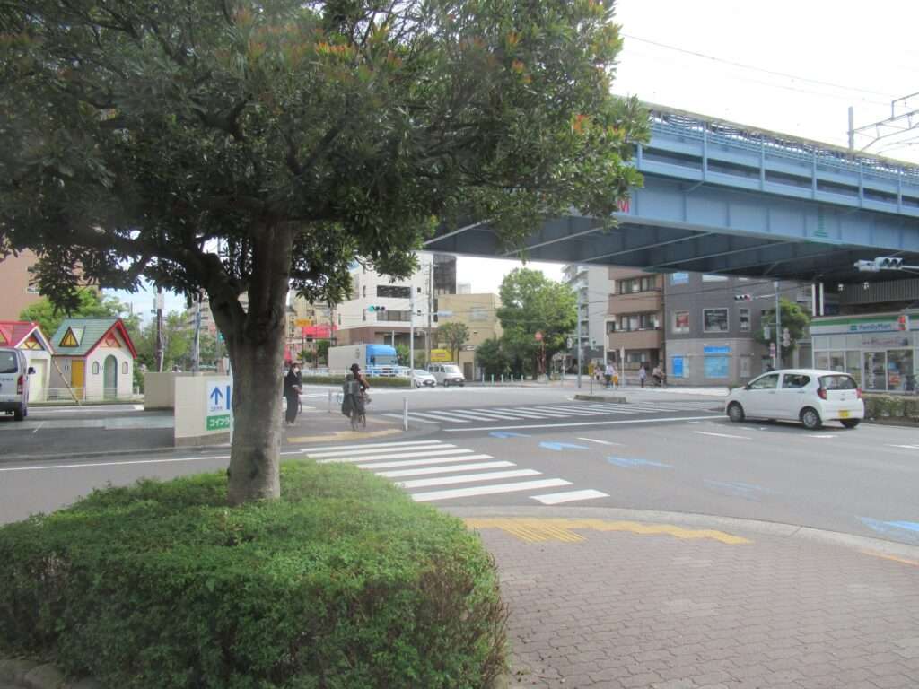 足のある風景@葛西親水四季の道 