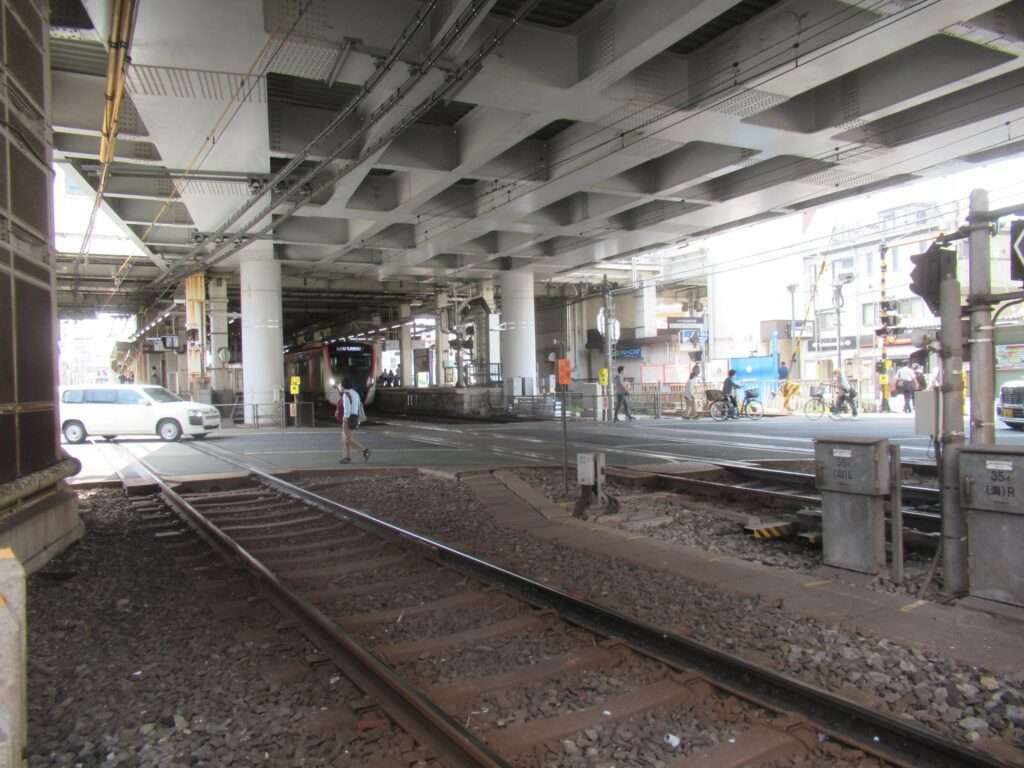 開かずの踏切@京成高砂駅
