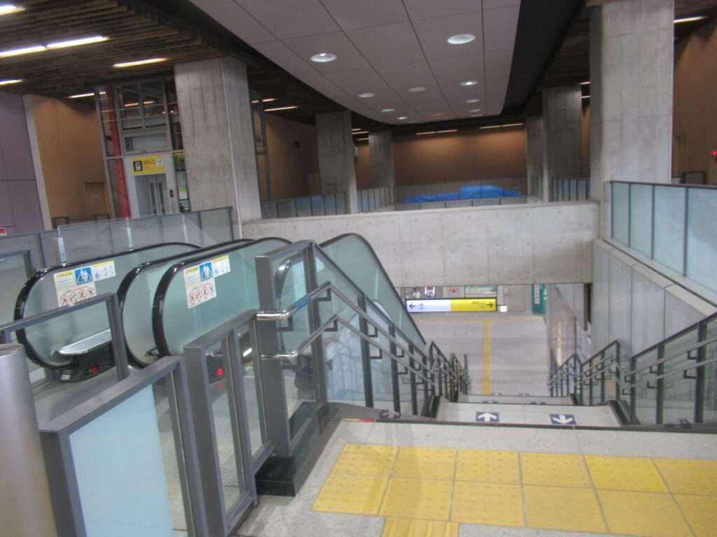 成田湯川駅(京成電鉄)