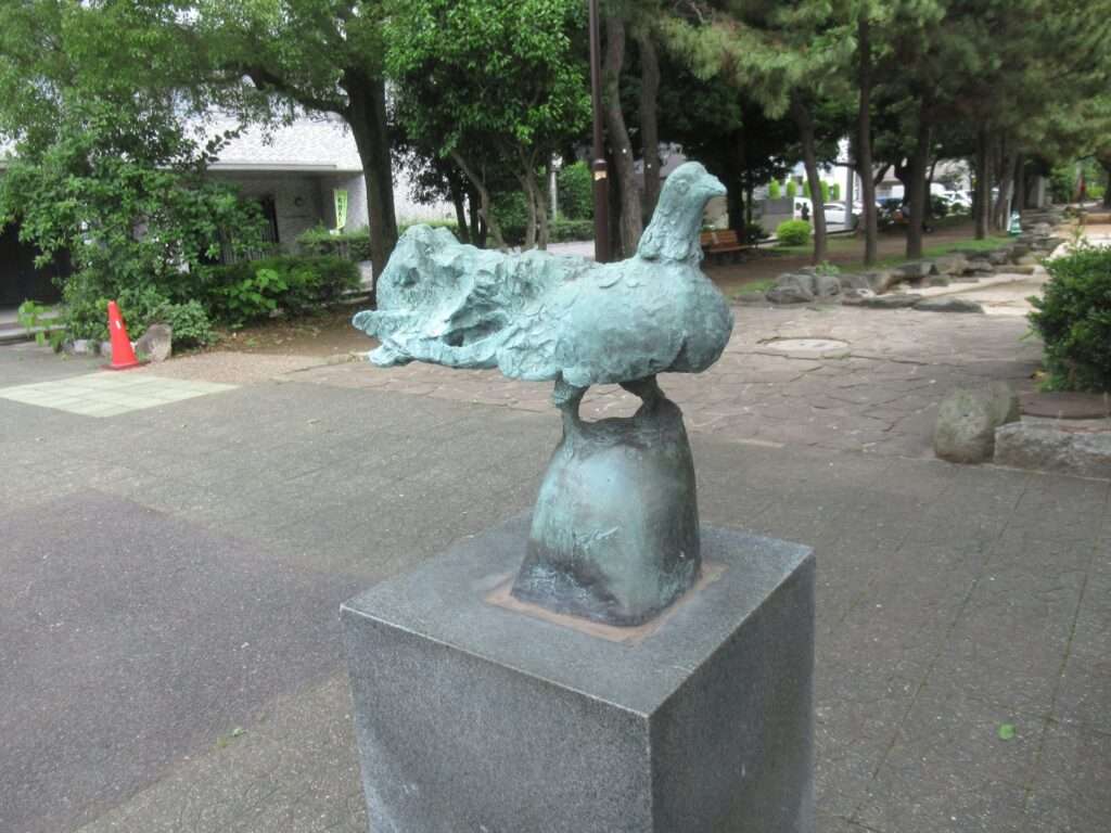 道標・鳩@葛西親水四季の道