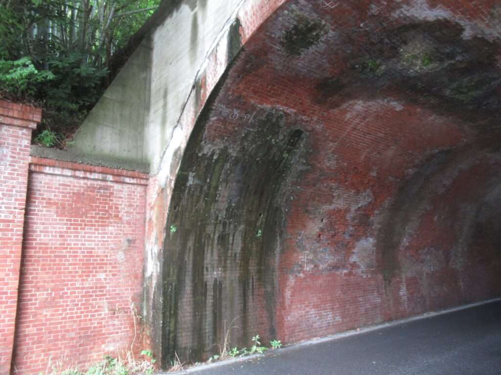 成宗電気軌道のトンネル(成田市)