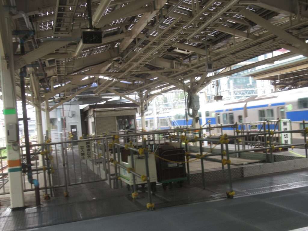 東海道線ホーム@東京駅