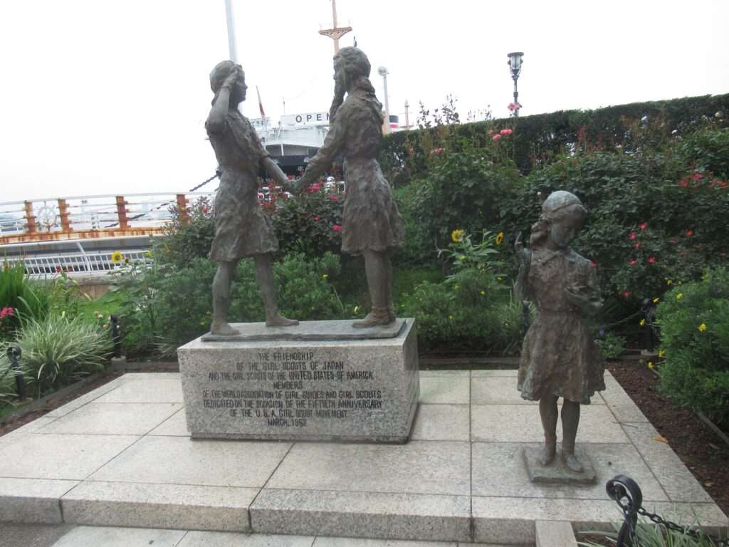 日米友好ガールスカウトの像@山下公園