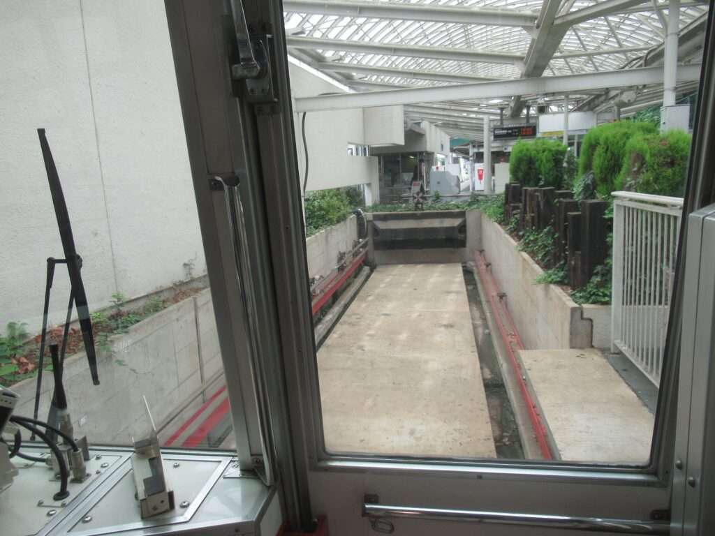 山口線多摩湖駅(西武鉄道)