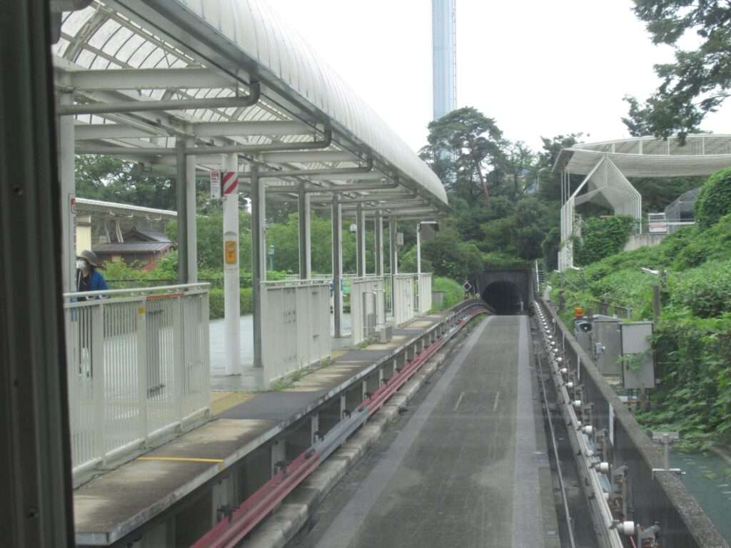 山口線多摩湖駅(西武鉄道)