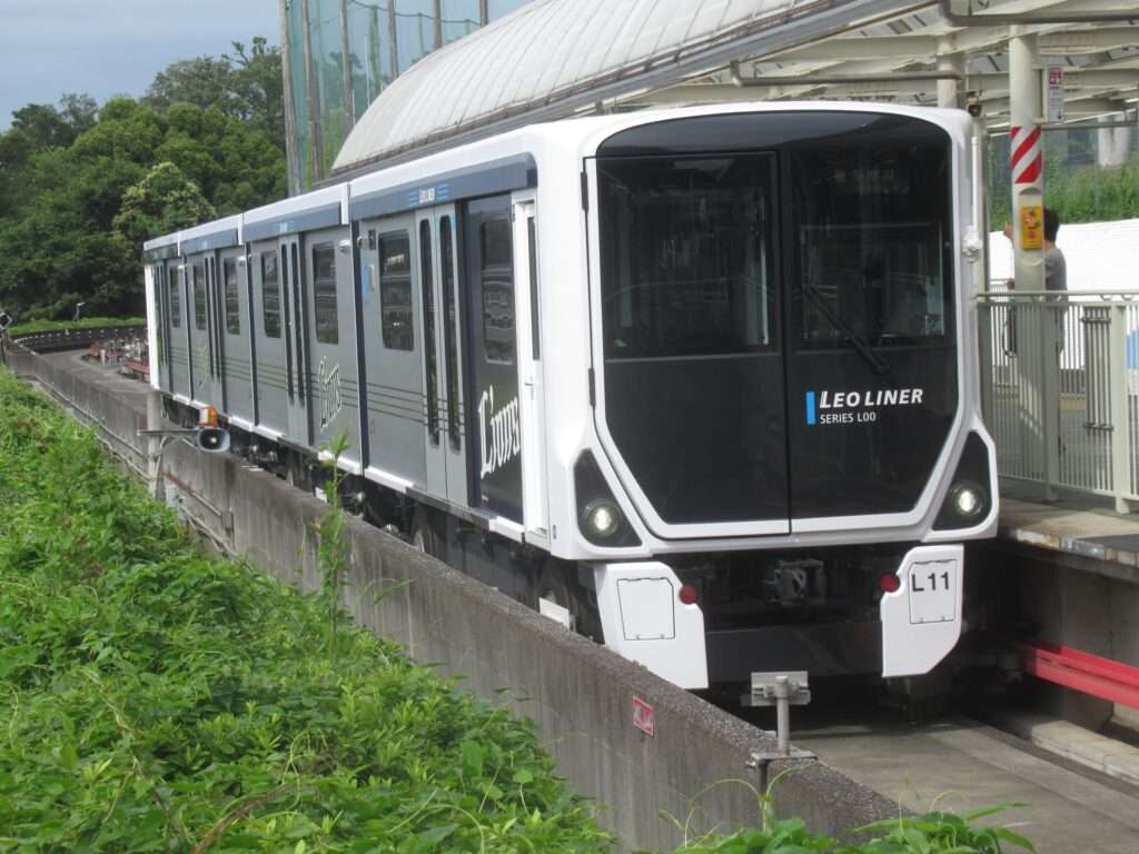 SeriesL00@西武球場前駅