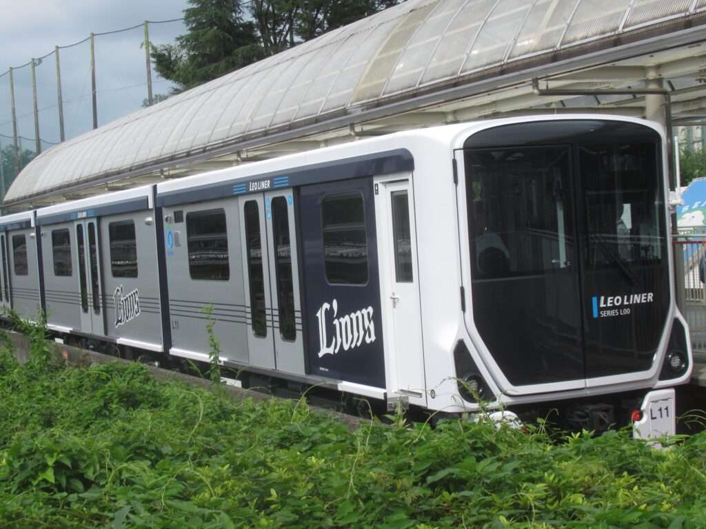 SeriesL00@西武球場前駅