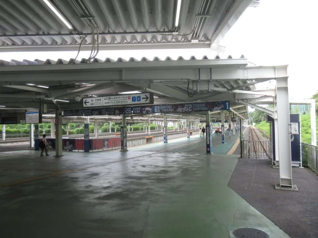 Series7000@西武球場前駅