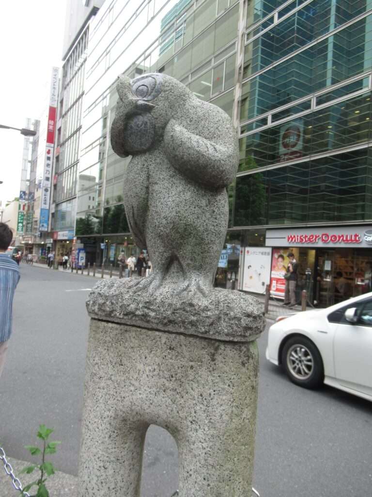 梟の路のふくろう@池袋駅西口