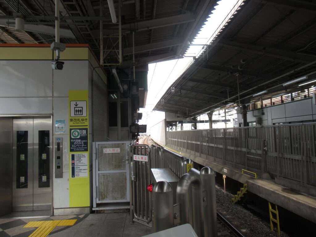 綾瀬駅(東京メトロ・JR東日本)