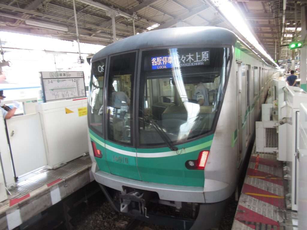 綾瀬駅(東京メトロ・JR東日本)