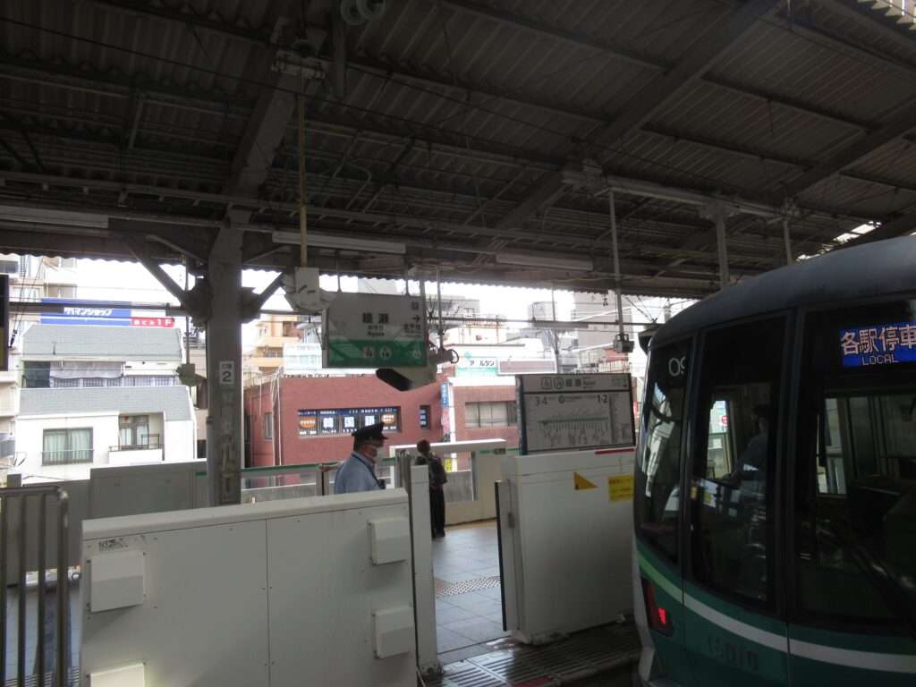 綾瀬駅(東京メトロ・JR東日本)