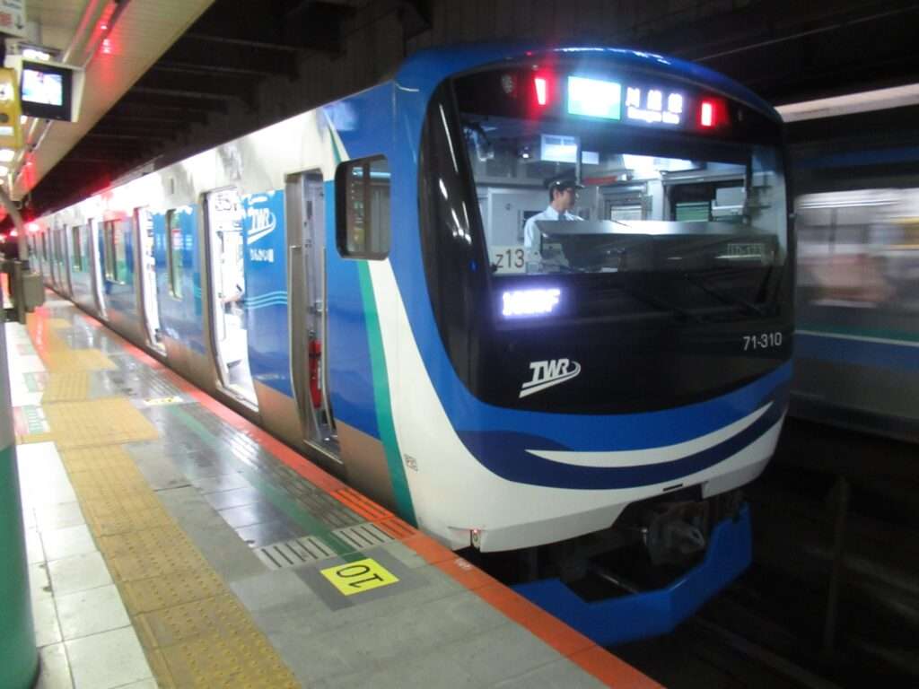 71-000形@大宮駅地下ホーム