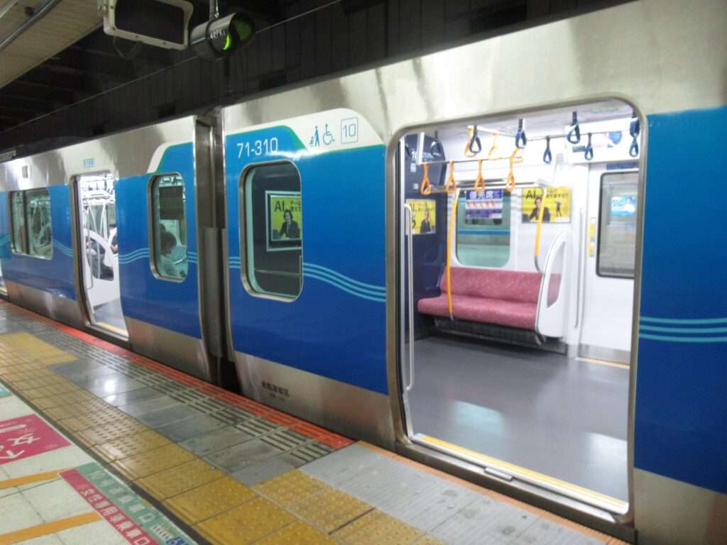 71-000形@大宮駅地下ホーム