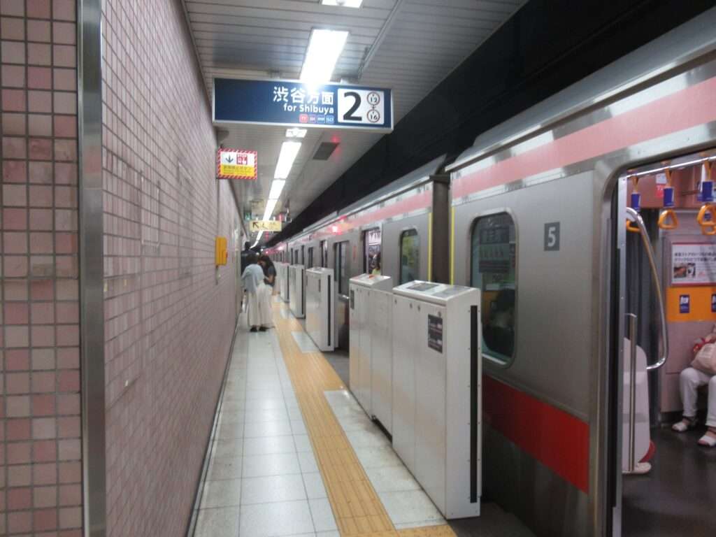 東新宿駅(東京メトロ)