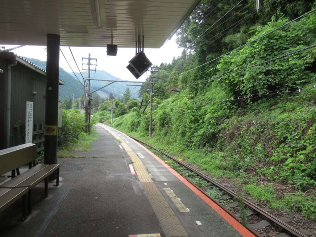 軍畑駅(JR東日本)
