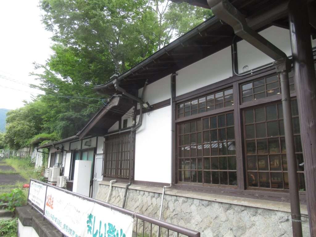 御嶽駅(JR東日本)