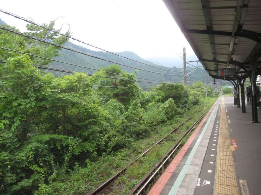 御嶽駅(JR東日本)