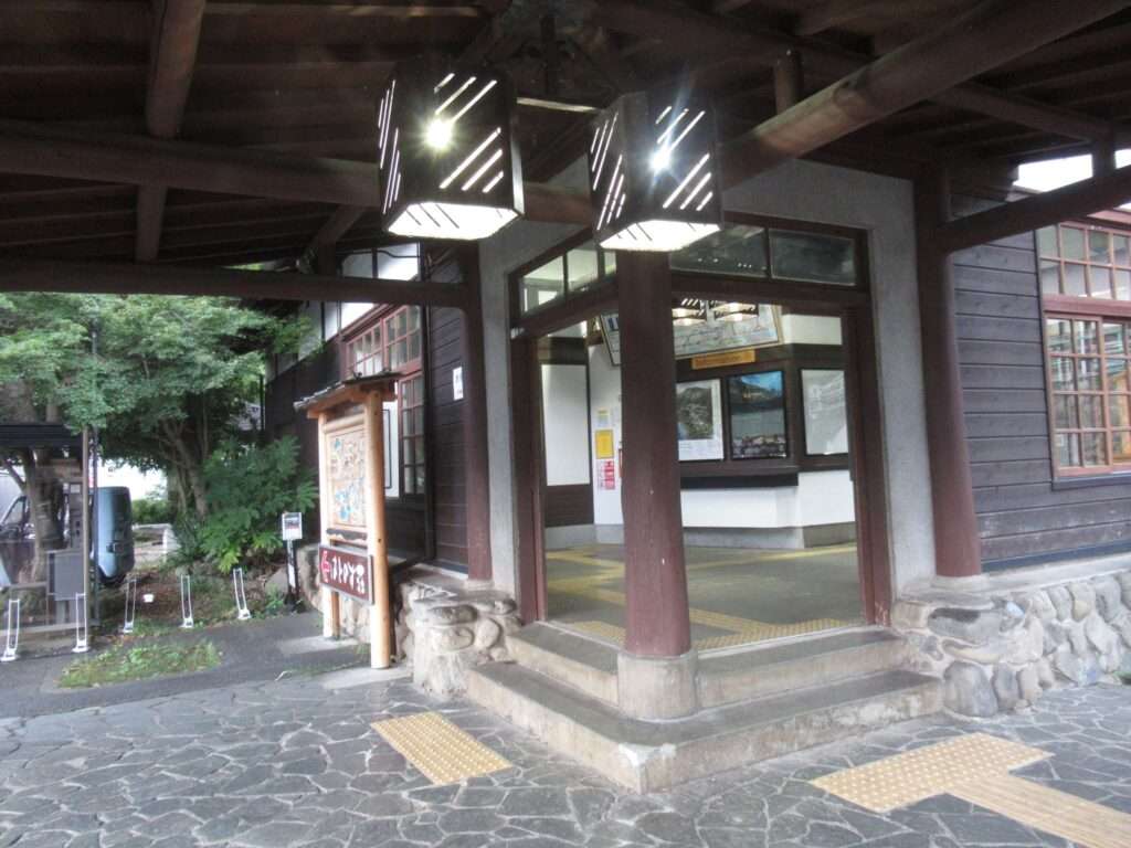 鳩ノ巣駅(JR東日本)