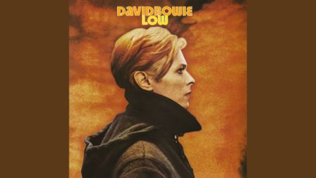 A New Career in a New Town – David Bowie